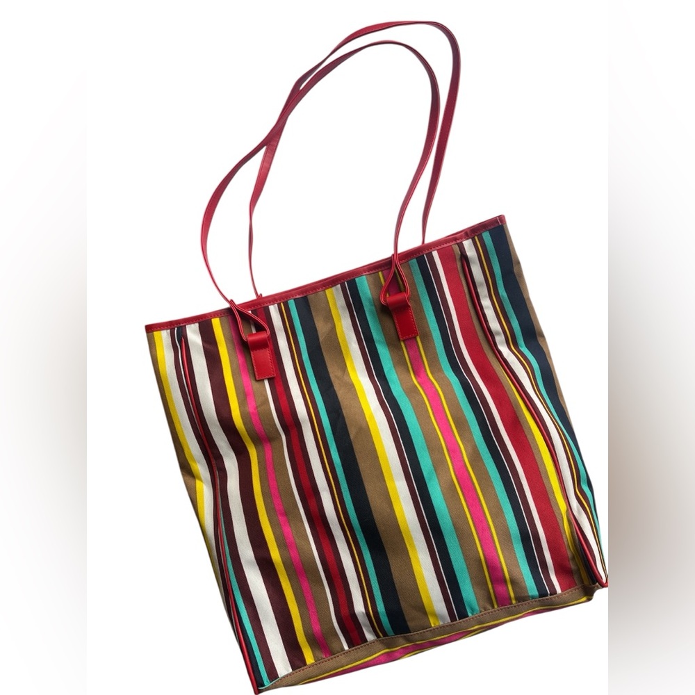 Water resistant colorful tote